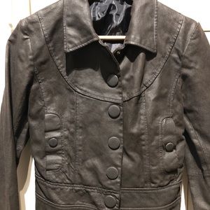 Chocolate colored and flawless leather jacket. SzM